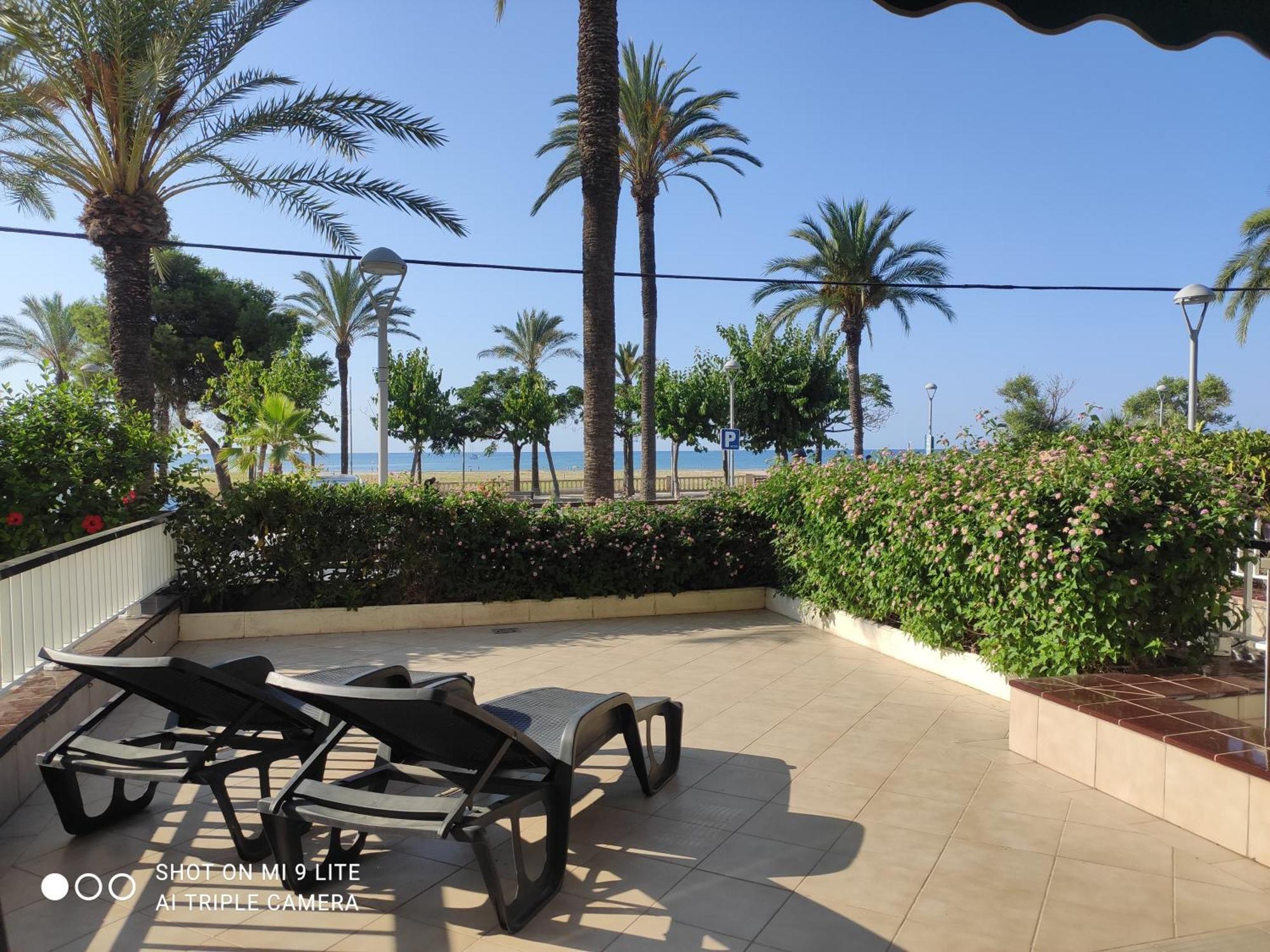 Vilanova-Beach Виланова-и-ла-Желтру Экстерьер фото